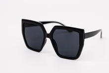 Load image into Gallery viewer, Black Oversize Square Sunglasses | Yolo Eyewear
